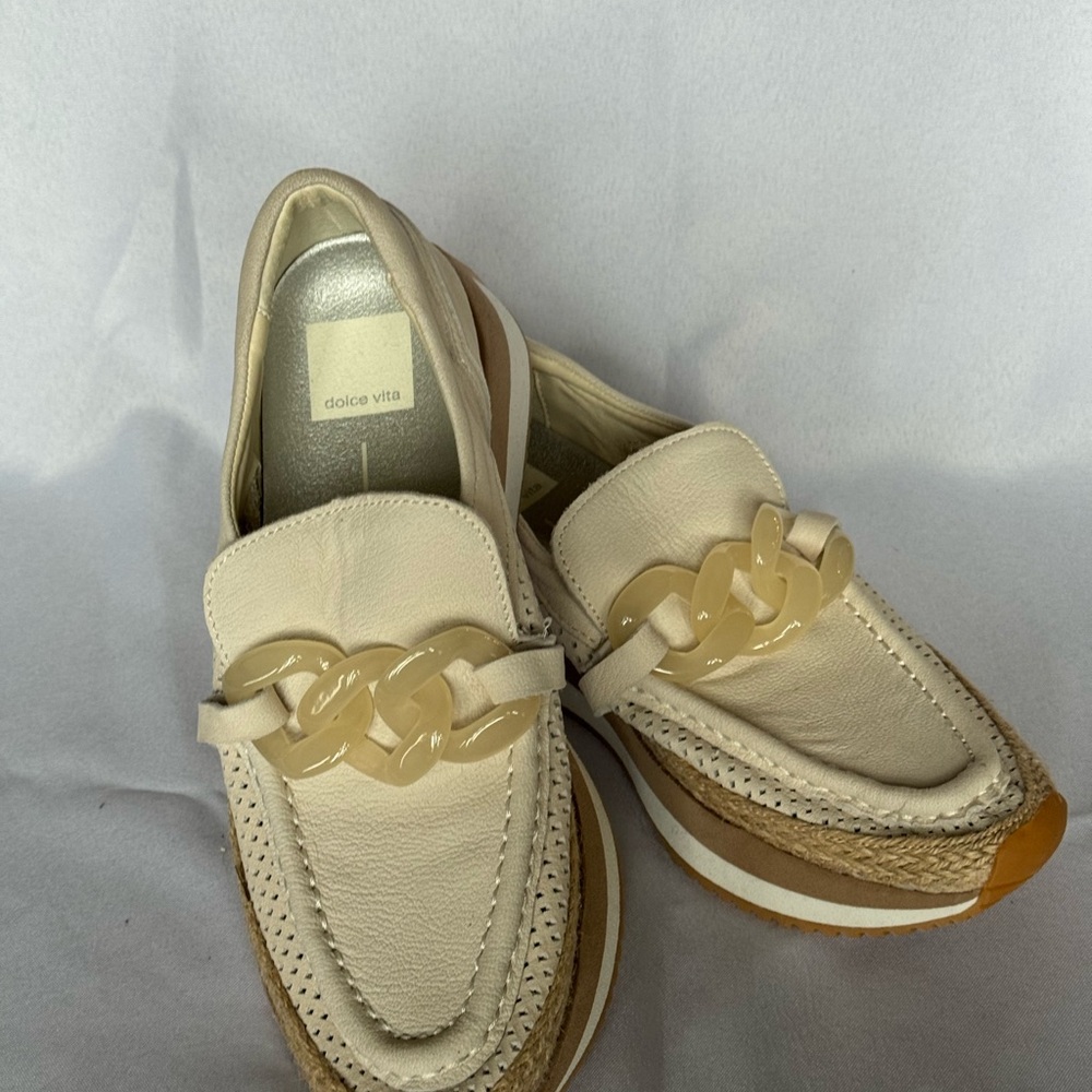 Dolce Vita Women's Cream and Tan Loafers